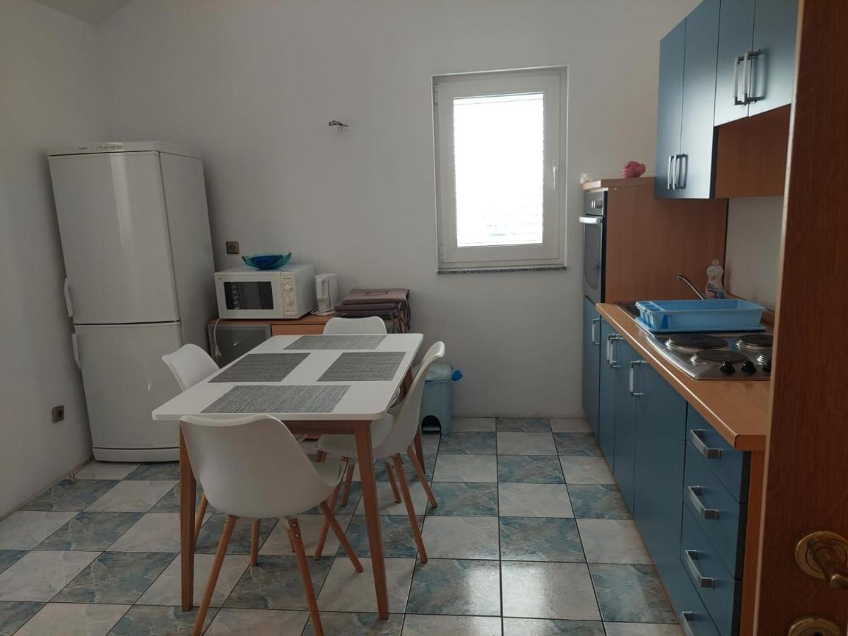 Apartments "Jope I Toni" ビオグラード・ナ・モル エクステリア 写真