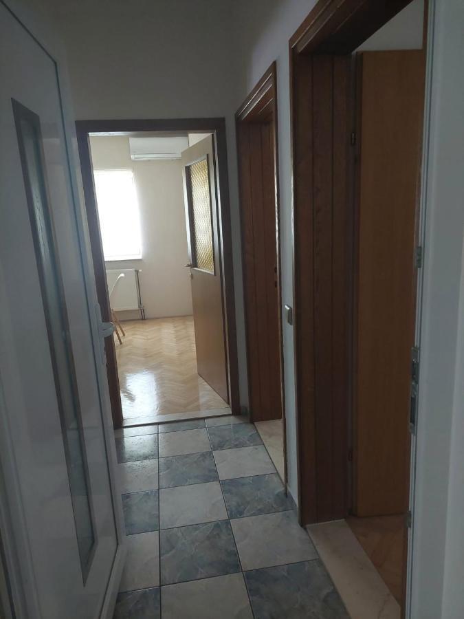 Apartments "Jope I Toni" ビオグラード・ナ・モル エクステリア 写真