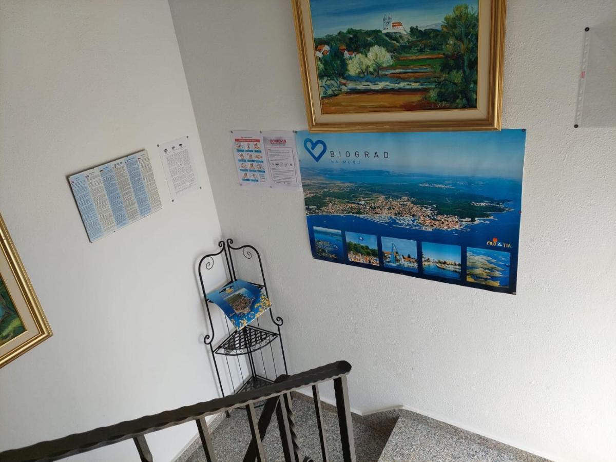 Apartments "Jope I Toni" ビオグラード・ナ・モル エクステリア 写真